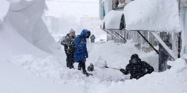 ரஷியாவில் 146 ஆண்டுகளில் இல்லாத அளவில் பனிப்பொழிவு - மக்களின் இயல்பு வாழ்க்கை முடக்கம்