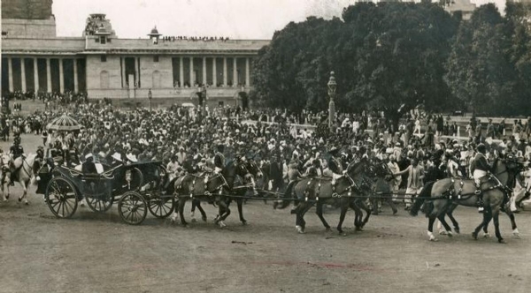 முதல் குடியரசு தினத்துடன் தொடர்புடைய படம்