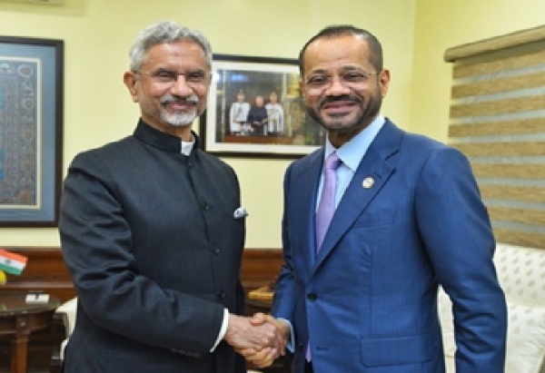 வெளியுறவுத்துறை அமைச்சர் ஜெய்சங்கர் ஓமன் வெளியுறவுத்துறை அமைச்சர் பத்ர் அல்பூசைடியுடன் சந்திப்பு