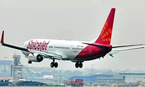 மதுரை-துபாய் இடையே செல்லும் ஸ்பைஸ்ஜெட் விமானம் புறப்படும் நேரம் இன்று முதல் மாற்றம்