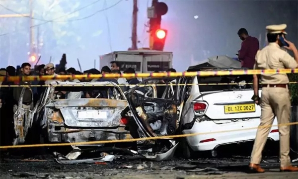 டெல்லி செங்கோட்டை அருகே கடந்த ஆண்டு நடந்த குண்டு வெடிப்பு சம்பவம் - என்.ஐ.ஏ. விசாரணையில் புதிய தகவல் டெல்லி செங்கோட்டை அருகே கடந்த ஆண்டு நடந்த குண்டு வெடிப்பு சம்பவம் - என்.ஐ.ஏ. விசாரணையில் புதிய தகவல்