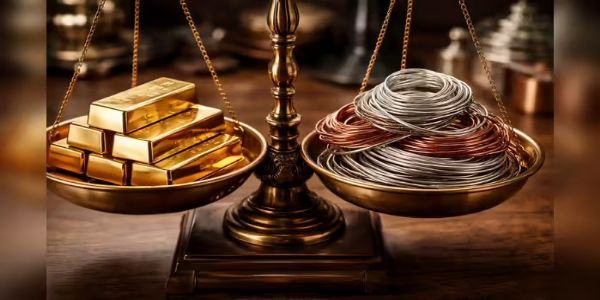 2026-ல் தங்கம், வெள்ளி, தாமிரம் விலைகள் புதிய உச்சத்தைத் தொட வாய்ப்பு - பொருளாதார நிபுணர்கள் கணிப்பு