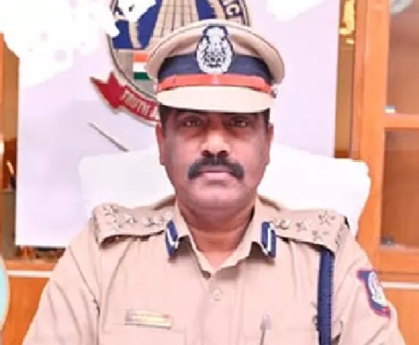 கல்வி உதவித்தொகை என்ற பெயரில் பணமோசடி - காவல்துறை எச்சரிக்கை கல்வி உதவித்தொகை என்ற பெயரில் பணமோசடி - காவல்துறை எச்சரிக்கை