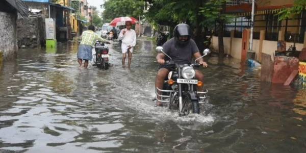 சென்னையில் மீண்டும் கனமழைக்கு வாய்ப்பு – வேளச்சேரியில் தயார் நிலையில் தேசிய பேரிடர் மீட்புப் படையினர்!