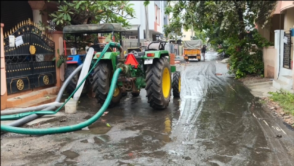 Stagnant rainwater completely cleared from Velachery AGS Colony Stagnant rainwater completely cleared from Velachery AGS Colony