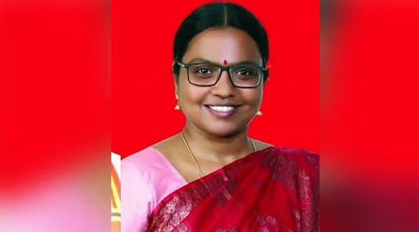 Naam Tamilar Katchi Candidate Karthika Arrested in Coimbatore Naam Tamilar Katchi Candidate Karthika Arrested in Coimbatore