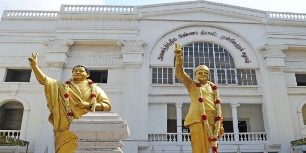 செஞ்சி சிறுமி வழக்கில் எந்த முன்னேற்றம் இல்லை - தவெக அரசைக் கண்டித்து அதிமுக ஆர்ப்பாட்டம்!
