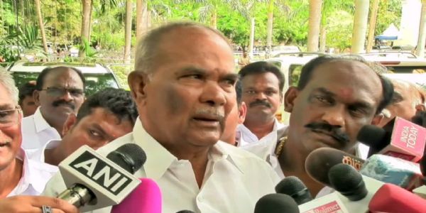 அரசின் நிர்வாகத்தில் முதல்வரின் கவனம் முழுமையாக இருப்பதில்லை - நெல்லையில் அப்பாவு பேட்டி
