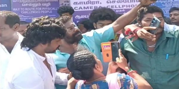 தனது பிறந்தநாளையொட்டி தாயுடன் அண்ணாமலையார் கோயிலில் சாமி தரிசனம் செய்த லாரன்ஸ்!