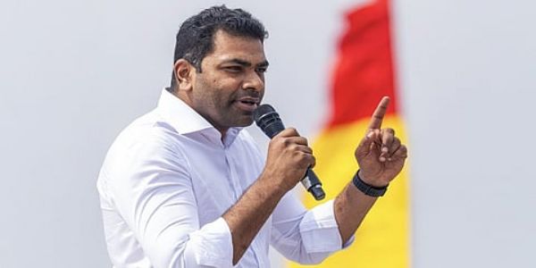 இந்திய மகளிர் ஹாக்கி அணிக்கு ஆதவ் அர்ஜுனா வாழ்த்து