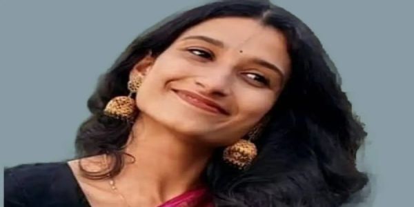 பஞ்சாப்பில் பஸ் கவிழ்ந்து கல்லூரி மாணவி பலி - படிப்பு சுற்றுலாவின் போது பரிதாபம்