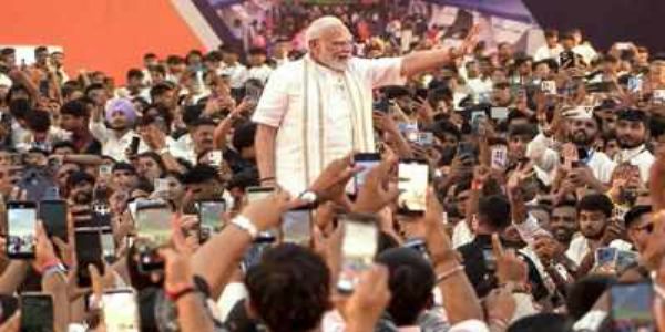 பிரதமர் மோடியின் 25 ஆண்டுகால பொது வாழ்க்கை - டெல்லியில் பிரமாண்ட நிகழ்ச்சி!