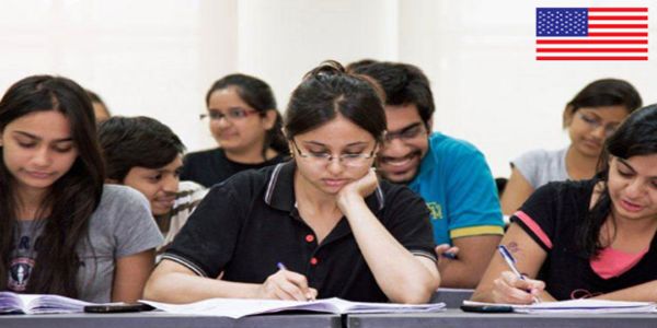 அமெரிக்காவில் படிக்கும் மாணவர்களுக்கு அதிர்ச்சி - OPT கட்டணம் உயர்வு
