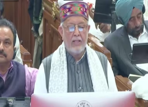 உத்தரபிரதேசத்தில் இன்று 2026-27 நிதியாண்டிற்கான ரூ.9,12,696.35 கோடி பட்ஜெட் தாக்கல்