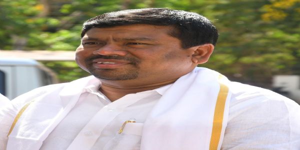 தேர்தல் வேட்புமனுவில் எம்.பி நவாஸ்கனி வருமானத்தை மறைத்தது தொடர்பான வழக்கு - வருமான வரித்துறை பதிலளிக்க சென்னை உயர்நீதிமன்றம் உத்தரவு