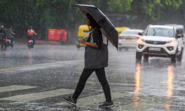 வங்காள விரிகுடாவில் ஒரு புதிய குறைந்த காற்றழுத்த பகுதி இன்று உருவாக வாய்ப்பு - வானிலை ஆய்வு மையம் தகவல்