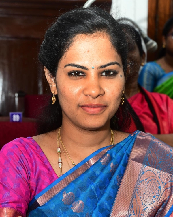 Mayor Priya