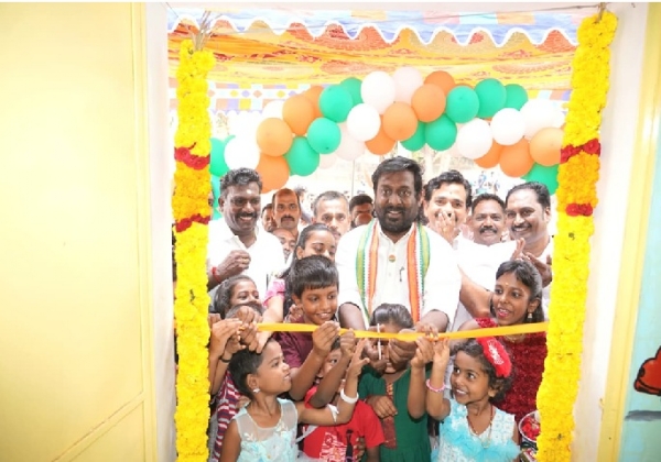 ரூ 13 லட்சம் செலவில் கட்டப்பட்ட அங்கன்வாடியை  விஜய்வசந்த் எம்பி இன்று திறந்து வைத்தார்