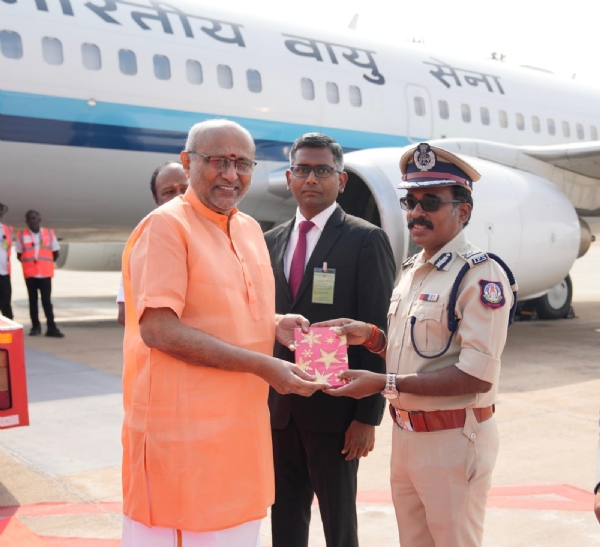 ராதாகிருஷ்ணன் ராதாகிருஷ்ணன்