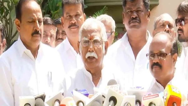 மதிமுக அதனுடைய சின்னத்தில் தனியாக நிற்கும் - தொகுதிப் பங்கீட்டு பேச்சுவாா்த்தைக்கு பின்னர் மதிமுகவினர் தகவல்