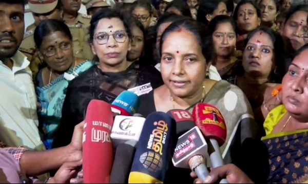 Vanathi srinivasan Vanathi srinivasan