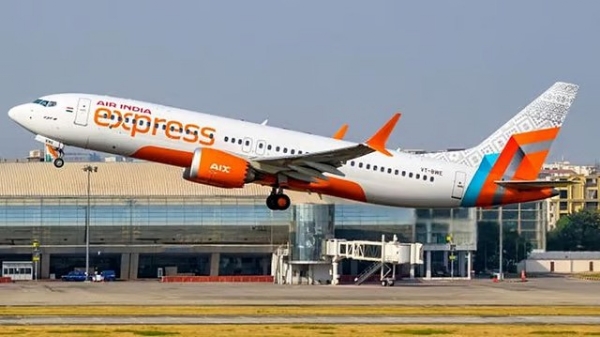இரண்டாவது நாளாக நேபாளம் செல்ல இயலாமல் திரும்பிய ஏர் இந்தியா எக்ஸ்பிரஸ் விமானம்! - பயணிகள் எதிர்ப்பு!
