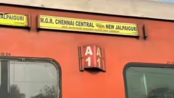 இன்று காலை ஒடிசாவில்  ஜகபுரா அருகே தடம் விலகிய நியூ ஜல்பைகுரி-சென்னை சென்ட்ரல் சூப்பர்பாஸ்ட் பயணிகள் ரயில்