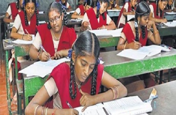 பிளஸ் 2 பொதுத் தேர்வுகள் நாளை முதல் தொடக்கம்