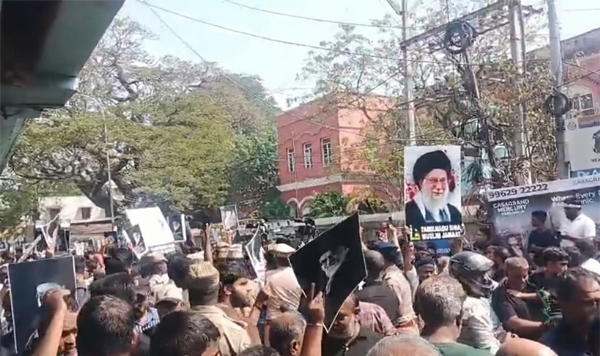 Islamic organizations protest