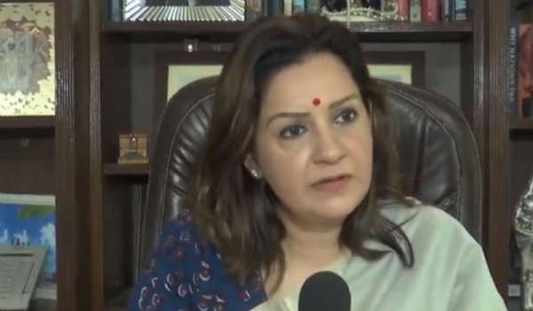 நீங்கள் என்ன ஏற்பாடுகளைச் செய்தீர்கள்? - எல்பிஜி பற்றாக்குறை குறித்து அரசாங்கத்திடம் சிவசேனா  நாடாளுமன்ற உறுப்பினர் பிரியங்கா சதுர்வேதி கேள்வி