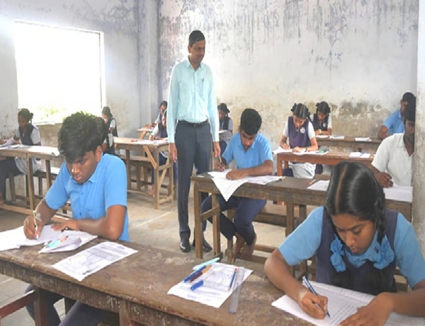 22,221 Students Participate in 10th 22,221 Students Participate in 10th