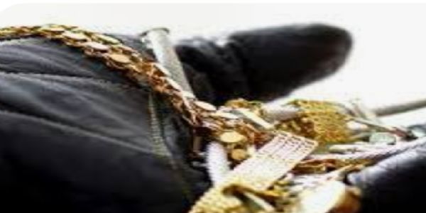 சென்னையில் வீடு புகுந்து கத்தி முனையில் 27 சவரன் நகை கொள்ளை