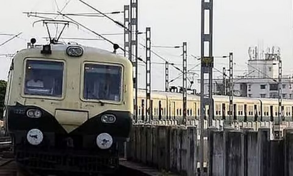 பெங்களூரு, திருப்பத்தூர் பயணிகள் மின்சார ரயில் சேவையில் குறிப்பிட்ட தூரம் ரத்து - தெற்கு ரயில்வே அறிவிப்பு