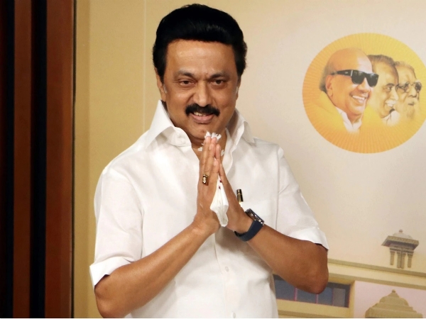 சட்டமன்ற தேர்தலில் திமுக சார்பில் போட்டியிட விருப்ப மனு அளித்தவர்களுக்கான நேர்காணல் நாளை முதல் தொடக்கம் சட்டமன்ற தேர்தலில் திமுக சார்பில் போட்டியிட விருப்ப மனு அளித்தவர்களுக்கான நேர்காணல் நாளை முதல் தொடக்கம்