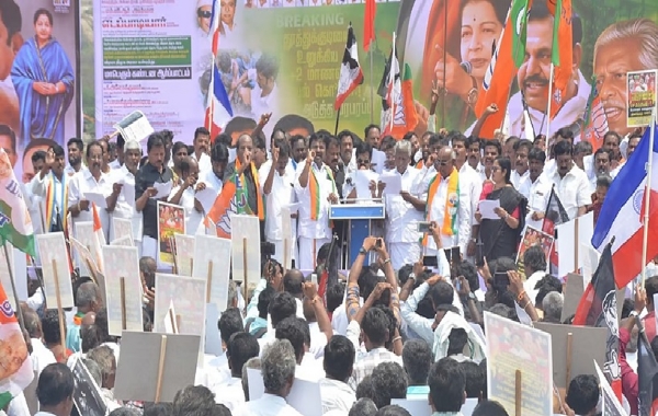 அதர்மத்தின் கூட்டணி திமுக, தர்மத்தின் கூட்டணி அதிமுக - எம்எல்ஏ கே.பி.முனுசாமி