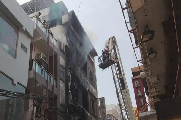 9 Dead in Sudden Fire