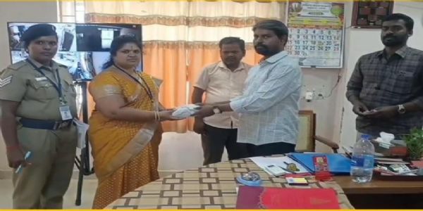 திண்டுக்கல் அருகே ஆட்டு வியாபாரியிடம் ரூ.1.81 லட்சம் பறிமுதல்