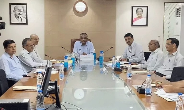 டெல்லியில் 25-ந்தேதி நடைபெற உள்ள காவிரி நதிநீர் மேலாண்மை ஆணையத்தின் 49-வது கூட்டம் டெல்லியில் 25-ந்தேதி நடைபெற உள்ள காவிரி நதிநீர் மேலாண்மை ஆணையத்தின் 49-வது கூட்டம்