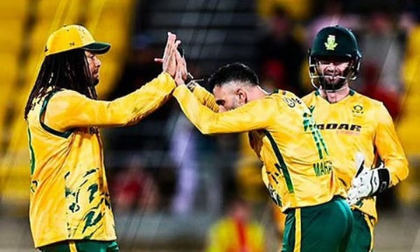 4வது டி20 - நியூசிலாந்து அணியை 19 ரன்கள் வித்தியாசத்தில் வீழ்த்தி தென் ஆப்பிரிக்கா வெற்றி