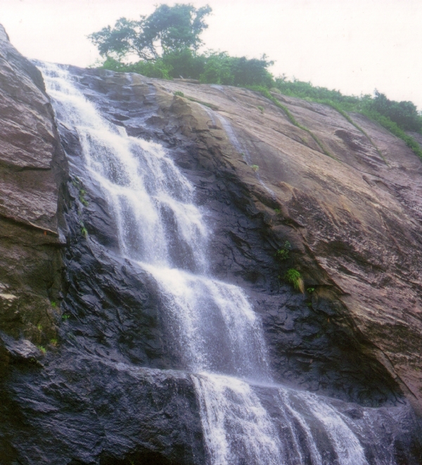 Old courtallam falls