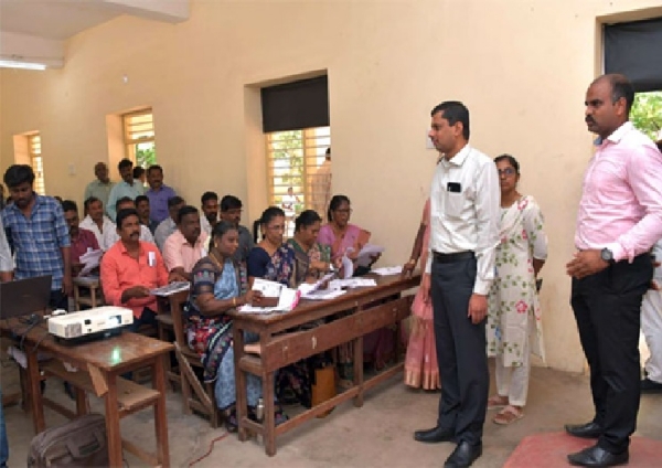 District Collector Inspects Training Center