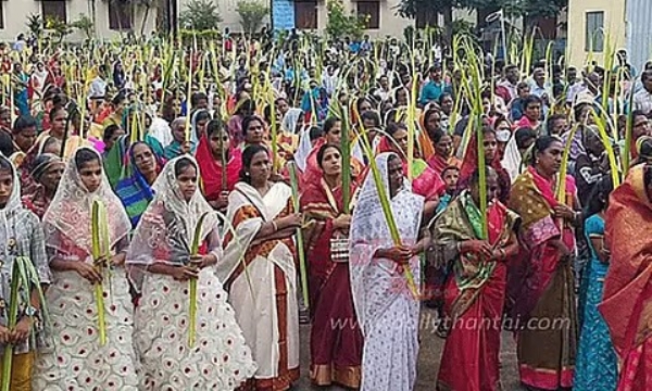 குருத்தோலை ஞாயிறை முன்னிட்டு தேவாலயங்களில் இன்று பவனி ஏற்பாடு