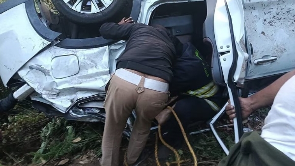 கொடைக்கானலில் 200 அடி பள்ளத்தில் கார் கவிழ்ந்து விபத்து - ஒருவர் பலி, 4 பேர் படுகாயம்