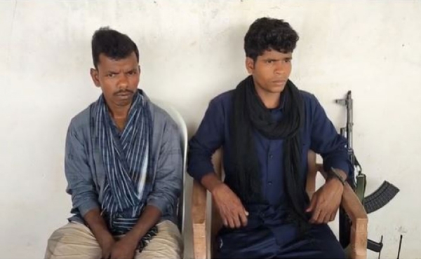 ஆயுதப் போராட்டத்துக்கு முற்றுப்புள்ளி - சத்தீஸ்கர் கான்கேரில் மாவோயிஸ்டுகள் சரண்