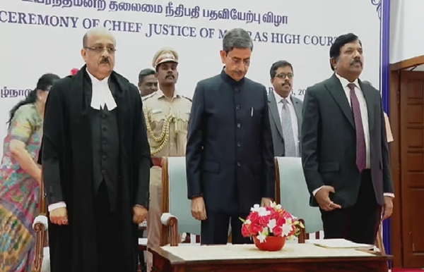 Justice Sushrut Aravind Dharmadhikari takes oath