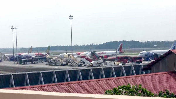 மத்திய கிழக்கு நாடுகளில் இருந்து இந்திய விமான நிறுவனங்களின்  விமான சேவைகளை மீண்டும் தொடக்கம்