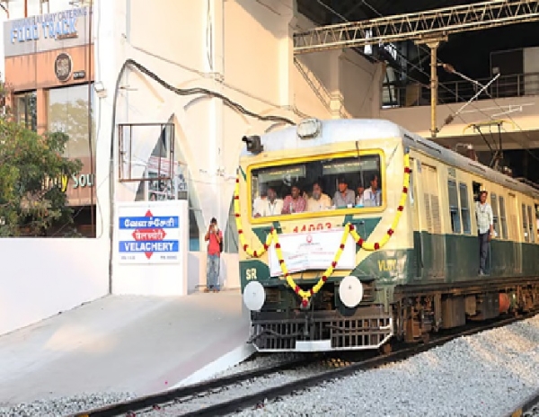 Velachery - Parangimalai flying train
