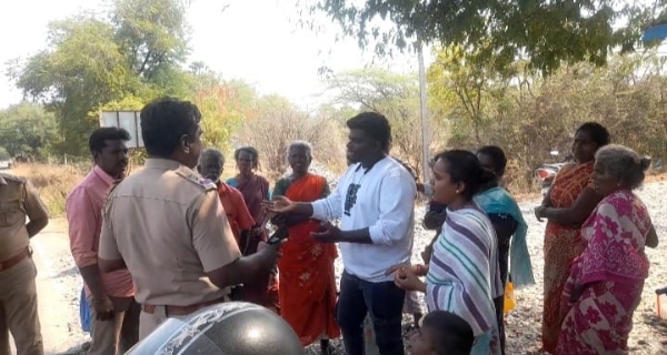 சாலை மறியல்