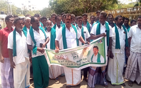 maize should be fixed at Rs. 2500.