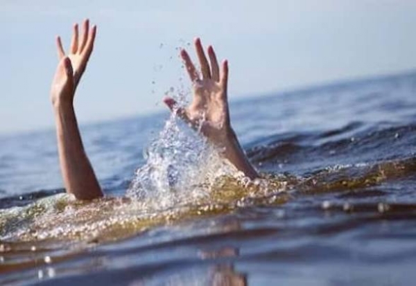 நீரில் மூழ்கி